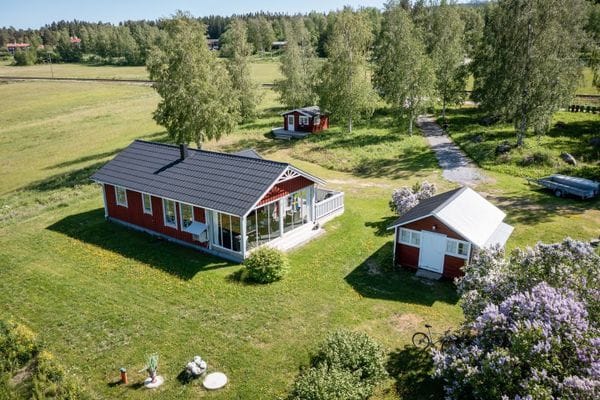 Charmigt hus vid Ljusnan, nära Järvsöbacken & bad - Bild 4