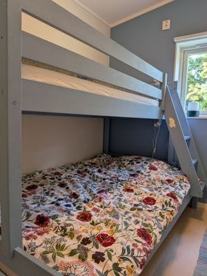 Sovrum 2 i huvudhuset