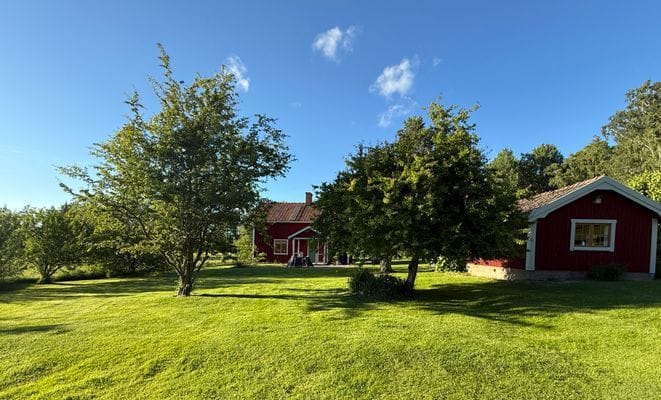 Torp på landet med närhet till naturliv och sjö. - Bild 2