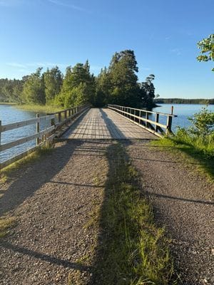 Torp på landet med närhet till naturliv och sjö. - Bild 13