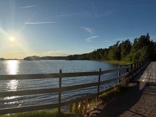 Torp på landet med närhet till naturliv och sjö. - Bild 12