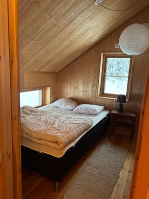 Sovrum 3, säng 140 cm