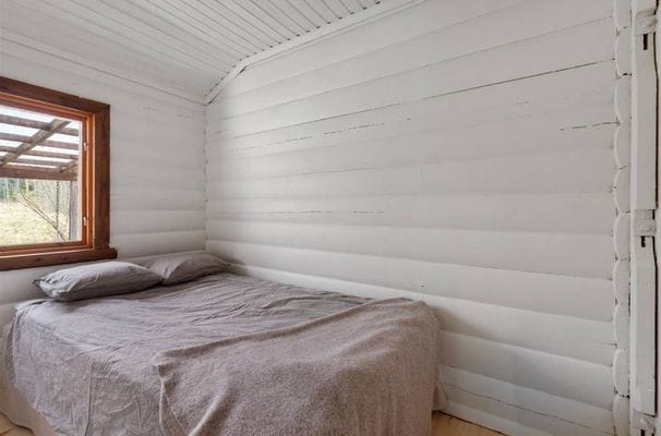 Sovrum med enkelsäng (120 cm)