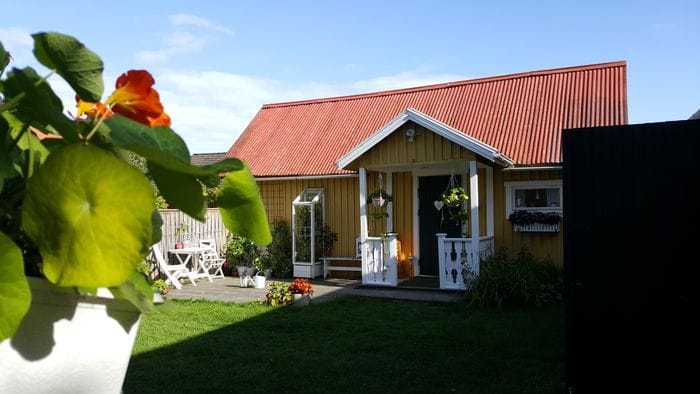 Stugan med en egen altan.