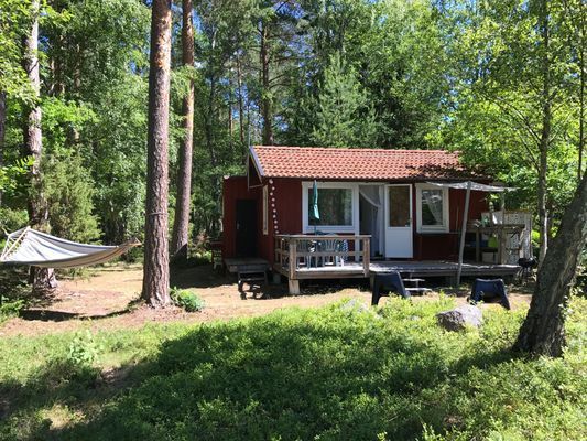 Mysig stuga nära havet på Brottö-Ingmarsö