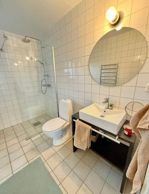 Stort hus i härlig Mälby - Bild 16