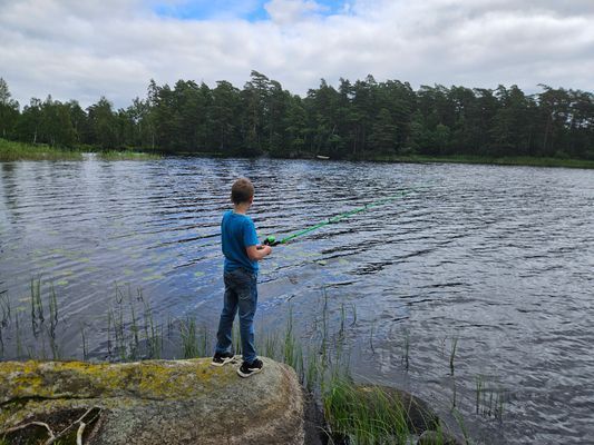 Backstugan, sjönära med roddbåt och Wi-Fi - Bild 16