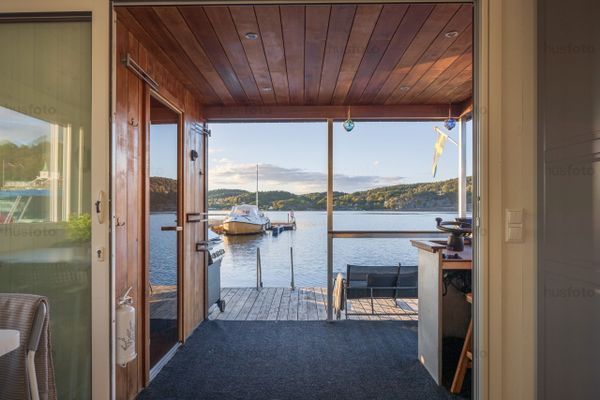 Lyxig husbåt med bastu, takterrass och havsaccess - Bild 2