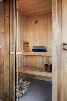 Lyxig husbåt med bastu, takterrass och havsaccess - Bild 4