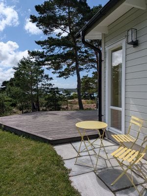 Arkitektritad stuga med havsutsikt nära Grebbestad - Bild 6