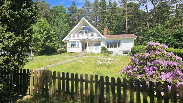 Fridfullt boende nära hav och skog | SE09158 - Bild 26