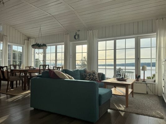 Hus Kilstrand vid sjökanten av Sävensjön - Bild 13
