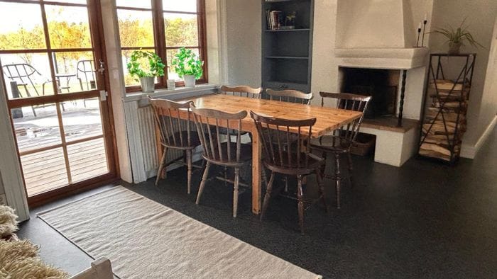 Timmerhus vid sjön - Bild 13