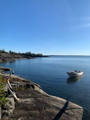 Nybyggt Attefalls hus vid Vänern med sjöutsikt - Bild 2