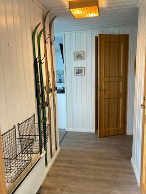 Fin fjällstuga med bastu och kamin - Bild 8