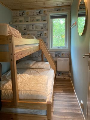 Fin fjällstuga med bastu och kamin - Bild 17