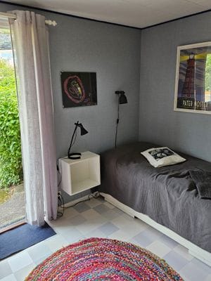 Stuga i Bohuslän med underbar havsutsikt - Bild 11