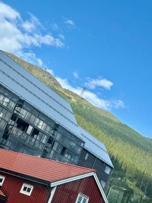 Mysig toppmodern lägenhet vid VM8:an - Bild 18