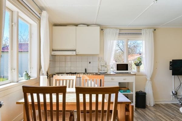 Charmig och enkel sommarstuga nära Tofta strand - Bild 6