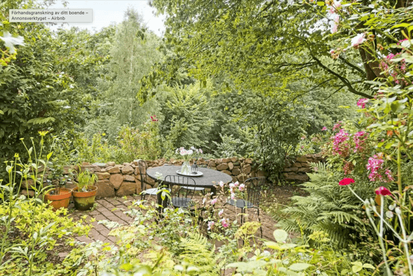 "Bo i ett varsamt bevarat 1600-talshus. - Bild 11