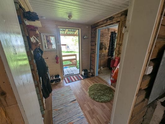 Timrad stuga nära fjällen - Bild 9
