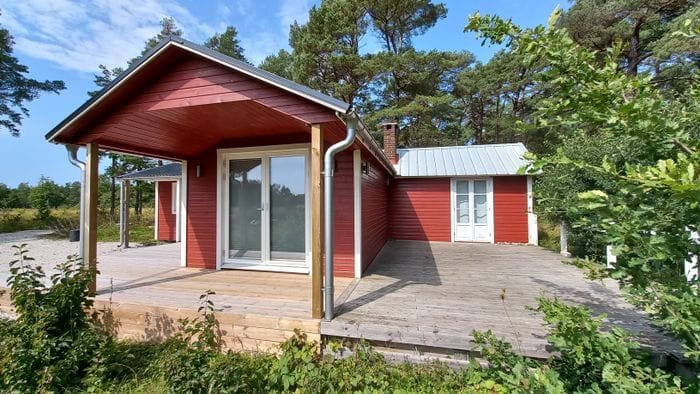 Röd trästuga Fria tider i augusti - Bild 5
