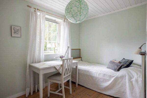 Skärgårdshus med bastu och brygga nära Stockholm - Bild 11
