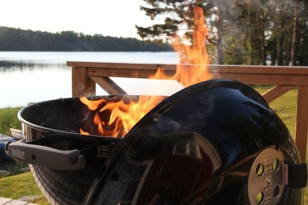Kvällssol och grillkväll på terrassen precis vid havet i Loftahammar, Västervik.
