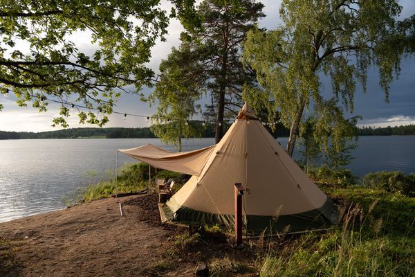 Topprenoverat med privat brygga på gård i Sörmland - Bild 51
