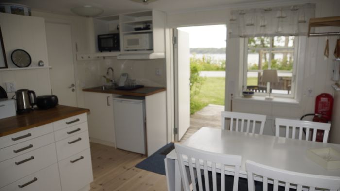 Lägenhet med privat strand och brygga - Bild 4