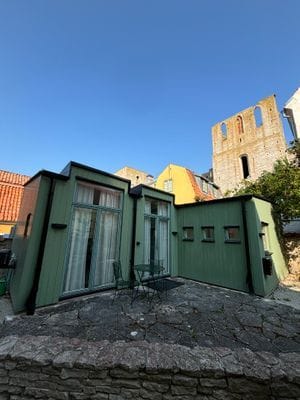 Gårdshus mitt i Visby - Bild 2