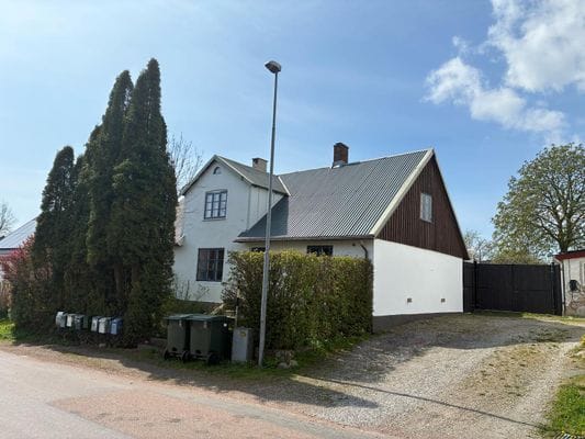 Charmigt skånskt hus nära havet och Ystad - Bild 2