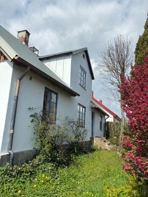 Charmigt skånskt hus nära havet och Ystad - Bild 3