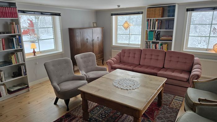 Gård från 1790 vid sjö – helt avskilt läge - Bild 4