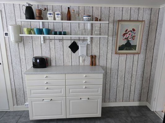 Gård från 1790 vid sjö – helt avskilt läge - Bild 25