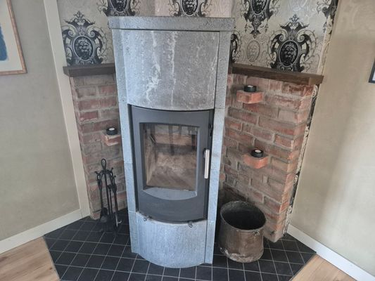 Gård från 1790 vid sjö – helt avskilt läge - Bild 28