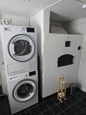 Gård från 1790 vid sjö – helt avskilt läge - Bild 31