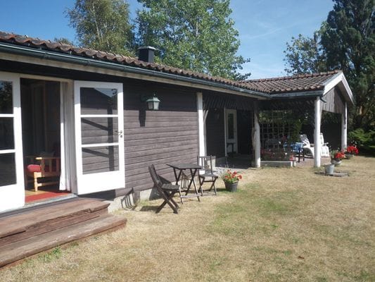 Nära bad och vacker lugn strand - Bild 18