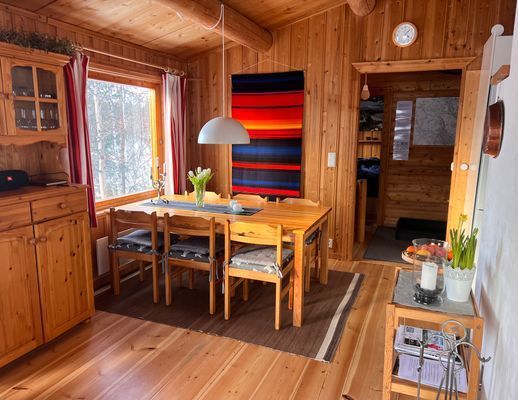 Matbordet med strålande utsikt över norska fjällen