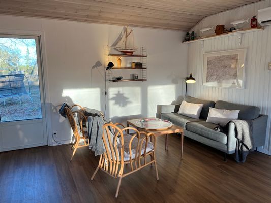 Äspholmen, strandnära skärgårdshus. - Bild 15