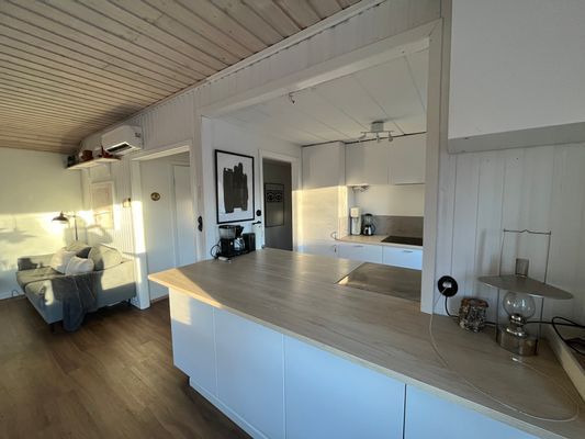 Äspholmen, strandnära skärgårdshus. - Bild 12