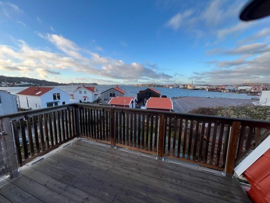 Havsnära villa med underbar utsikt i Rönnäng - Bild 43