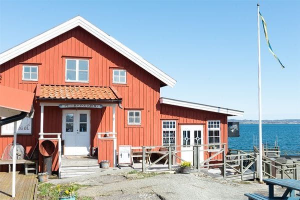 Havsutsikt och dopp i solnedgången på Käringön - Bild 25