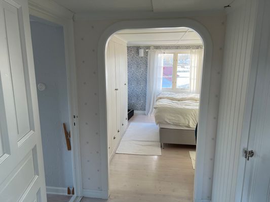 Havsnära villa med underbar utsikt i Rönnäng - Bild 39