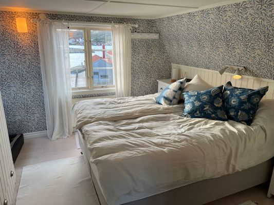 Havsnära villa med underbar utsikt i Rönnäng - Bild 40