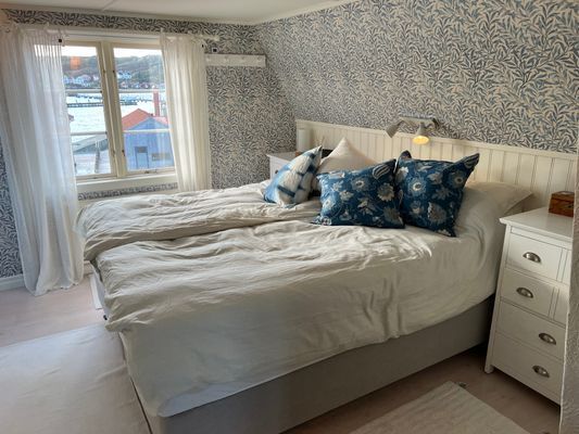 Havsnära villa med underbar utsikt i Rönnäng - Bild 41