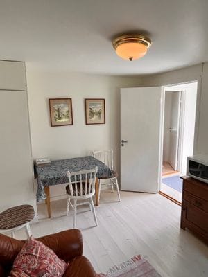 Gårdshus på Hamnvägen i Burgsvik - Bild 4