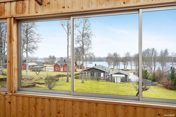 Fantastisk villa med sjöutsikt - Bild 2