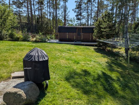 Stuga med tillgång till bastustuga & växthus - Bild 12