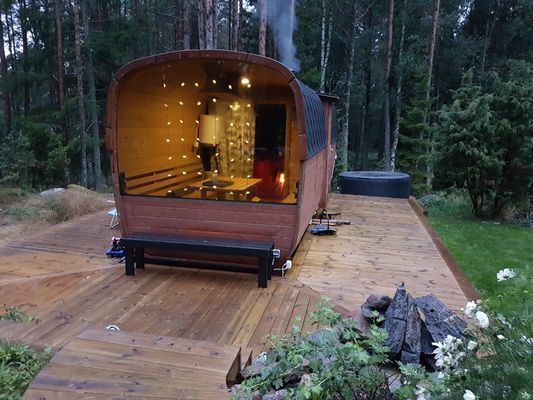 Stuga med tillgång till bastustuga & växthus - Bild 15